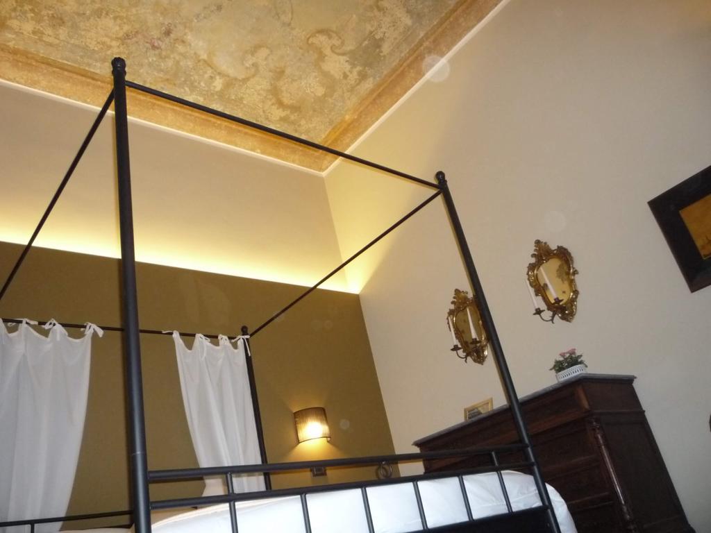 Madama Cristina Bed & Breakfast Torino Værelse billede
