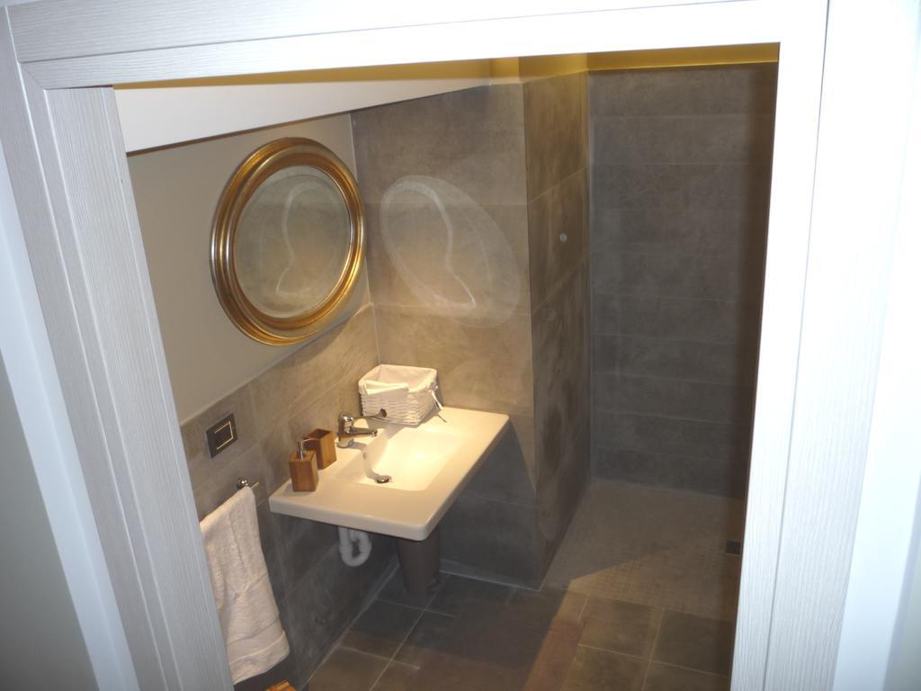 Madama Cristina Bed & Breakfast Torino Værelse billede